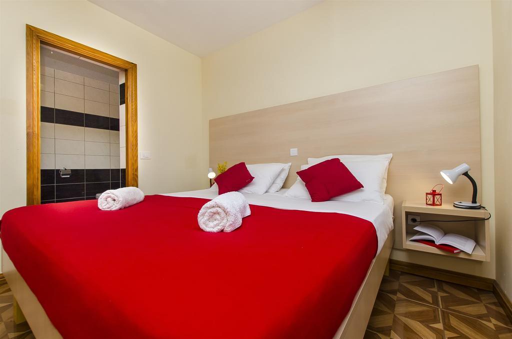 Apartments Glavan Привлака Екстериор снимка