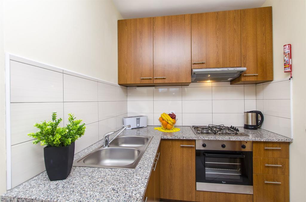 Apartments Glavan Привлака Стая снимка