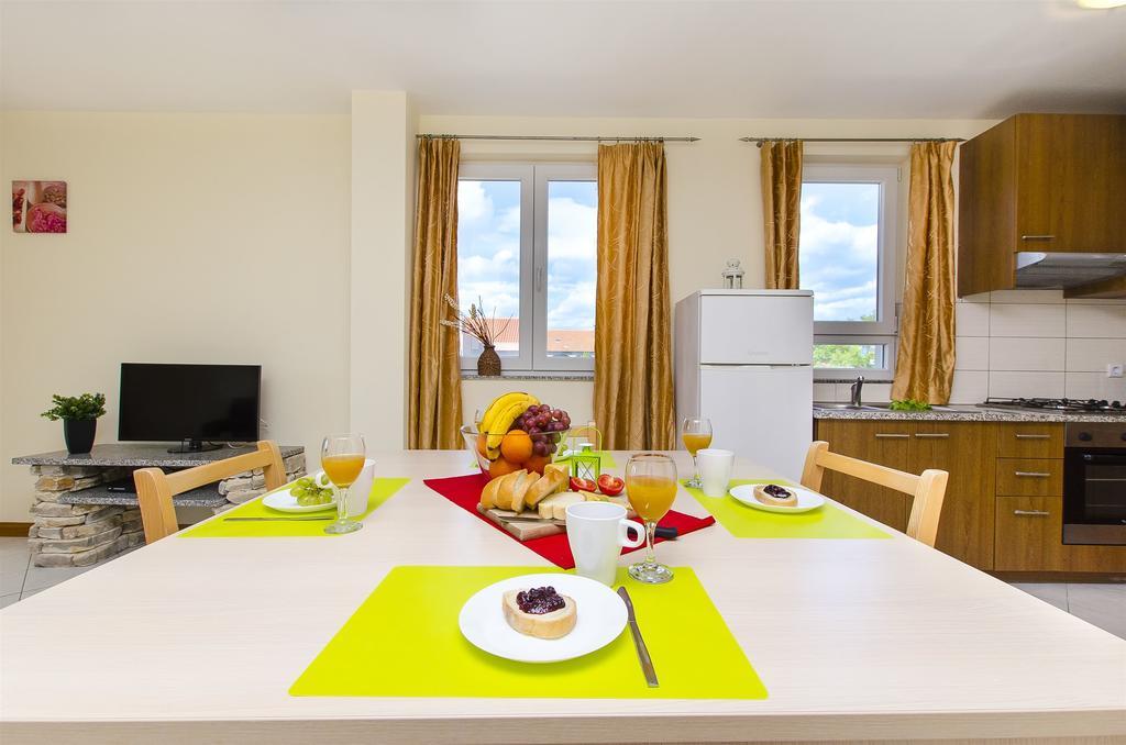 Apartments Glavan Привлака Стая снимка